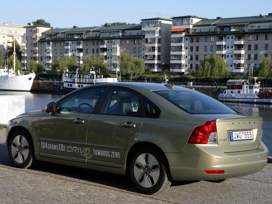 Volvo S40 DRIVe 2009 года  (фото 2 из 6)